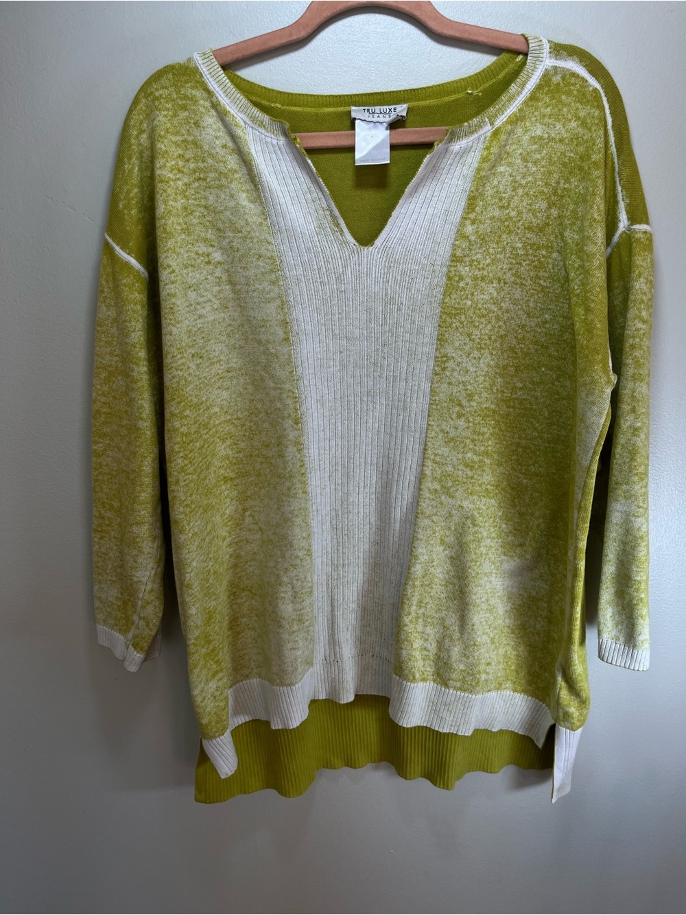 Tru Luxe Chartreuse Green & White Split Neck Ribbed Pullover Knit Sweater